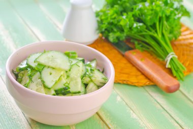 salatalık salatası