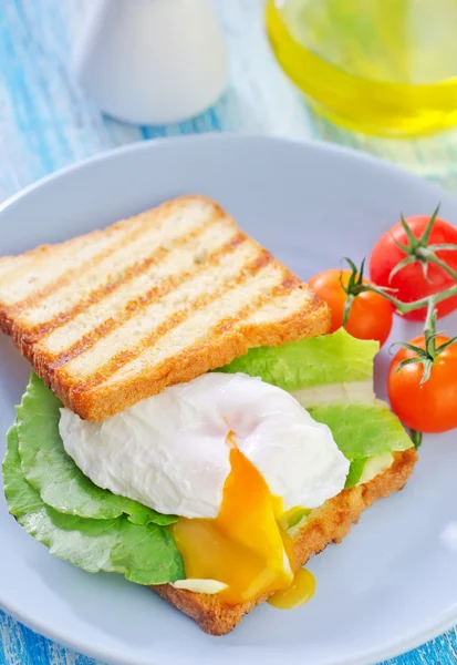 Sandwich with egg — Stock Photo, Image