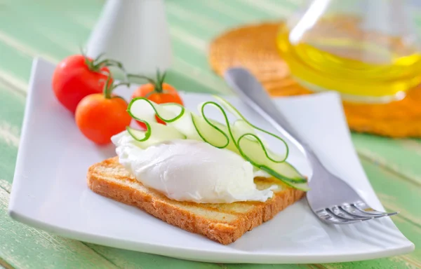 Toast med ägg — Stockfoto