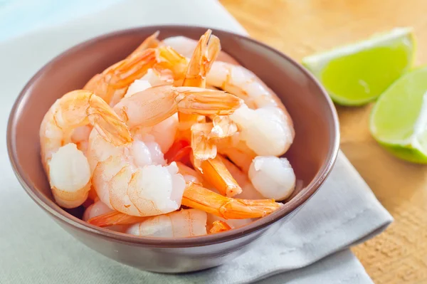 Shrimps in a bowl — Stock Photo, Image