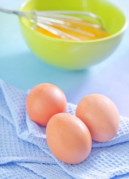 Rauwe eieren — Stockfoto