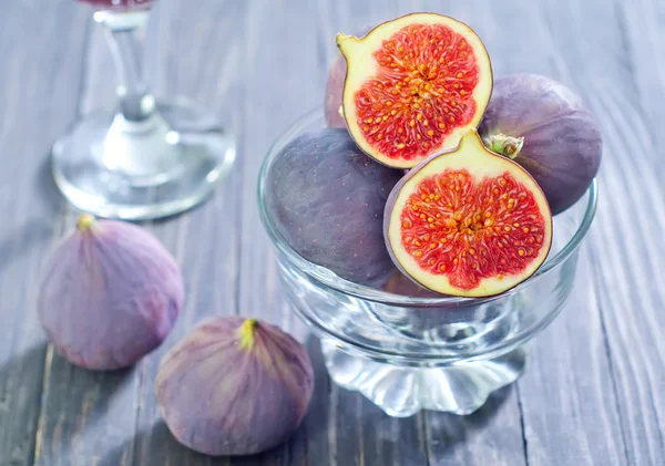 Figs in a bowl — Stock Photo, Image