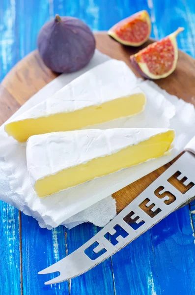 Sýr s fíky — Stock fotografie