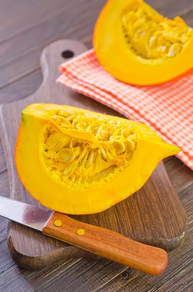 Calabaza en un tablero — Foto de Stock