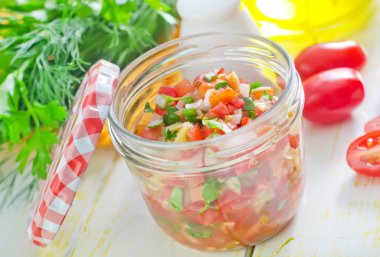 Salsa bir kavanoz içinde