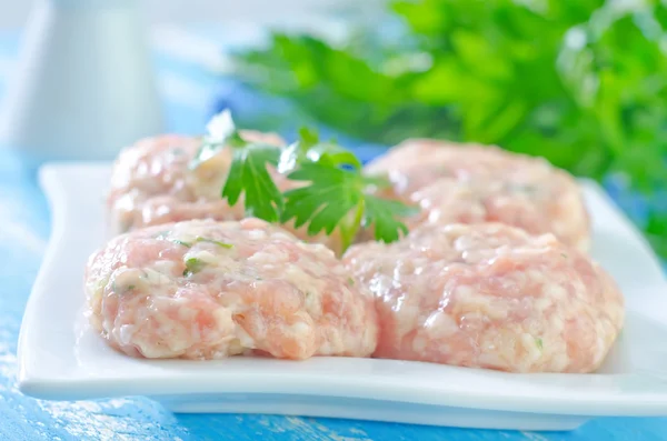 Bolas de carne cruda —  Fotos de Stock