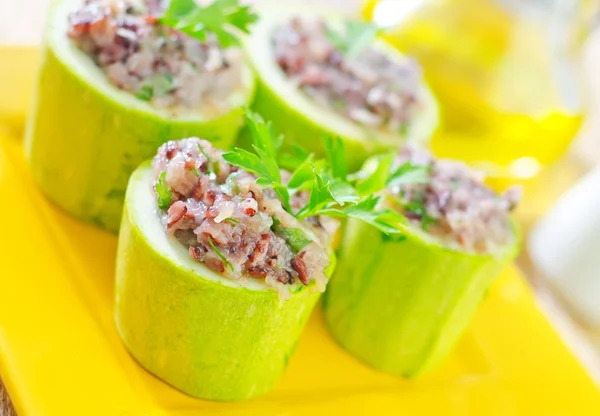 Arroz y carne rellenos de médula — Foto de Stock