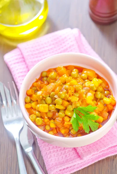 Vegetables with sauce — Stock Photo, Image