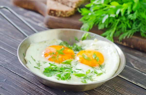 Fried eggs — Stock Photo, Image