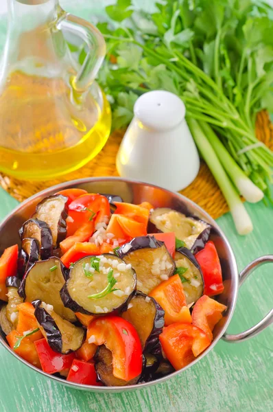 Eggplant and pepper — Stock Photo, Image