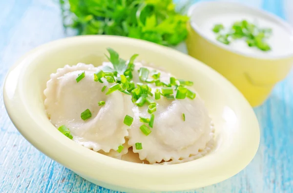 Ravioli in bowl — Stock Photo, Image