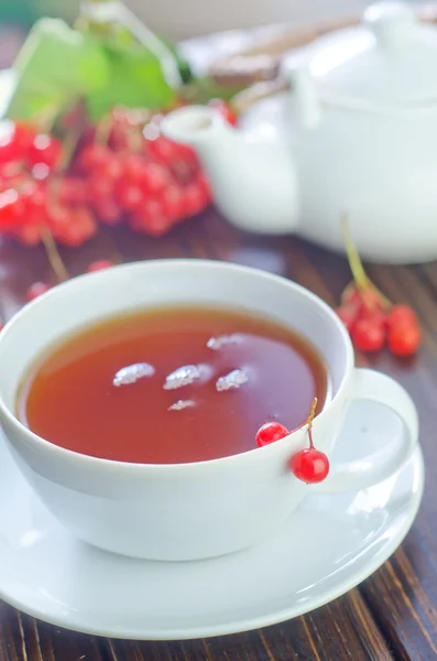 Chá e viburno — Fotografia de Stock