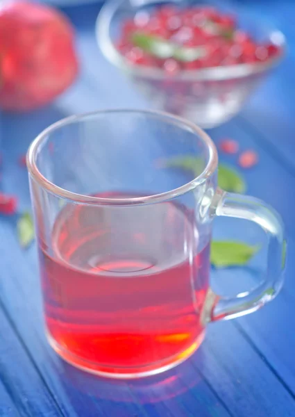 Pomegranate and juice — Stock Photo, Image