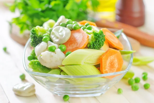 Vegetables in a bowl — Stock Photo, Image