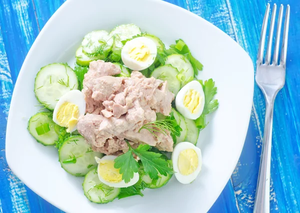 Salad with liver cod — Stock Photo, Image