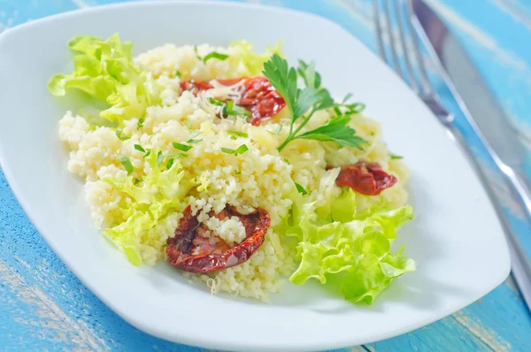 Kuskus with tomato — Stock Photo, Image