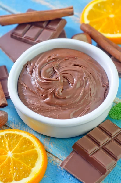 Chocolade en sinaasappelen — Stockfoto