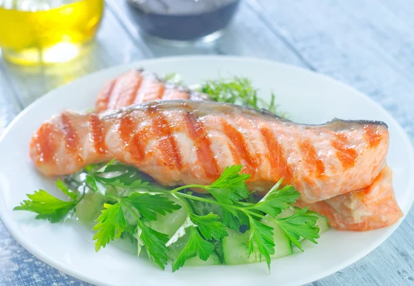 Fried salmon — Stock Photo, Image
