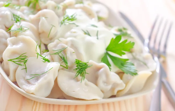 Pelmeni in a bowl — Stock Photo, Image