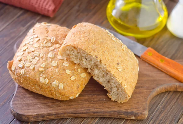 Frisches Brot — Stockfoto