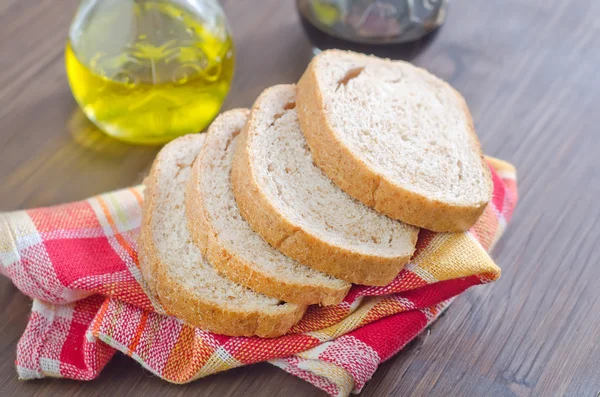 Bread on a towel — Stock Photo, Image