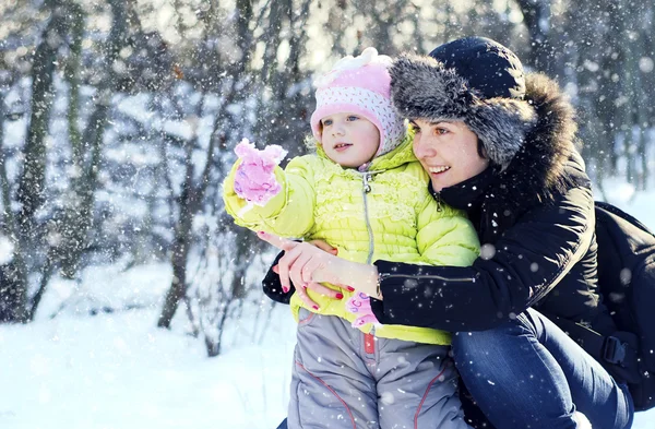 Woman and girl — Stock Photo, Image