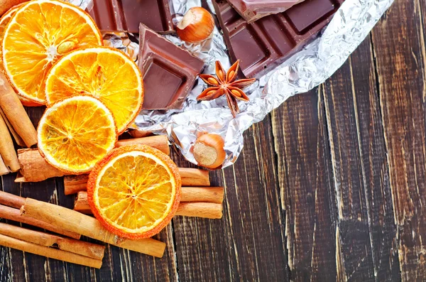 Chocolate and spices — Stock Photo, Image