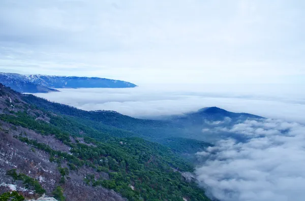 Mountain and clouds — Stock Photo, Image