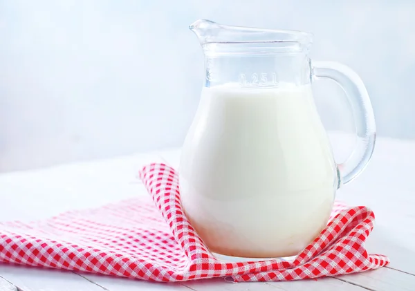 Verse melk — Stockfoto