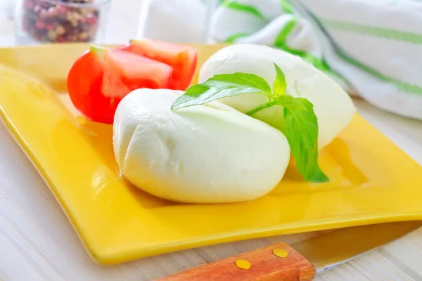 Mozzarella egy lemez — Stock Fotó