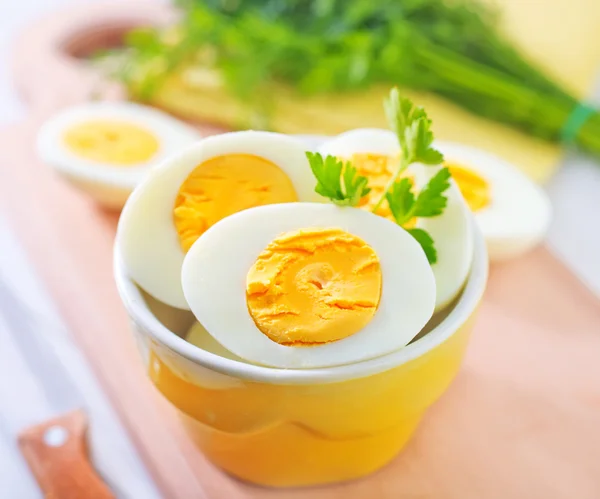 Варёные яйца — стоковое фото
