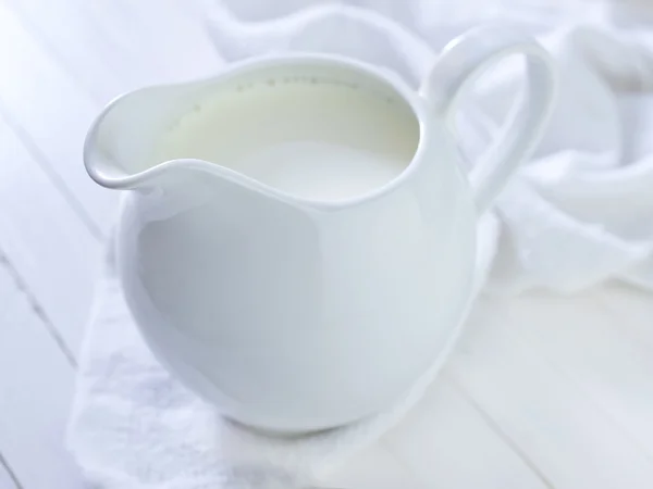 Verse melk — Stockfoto