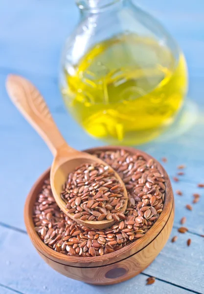 Flax seed in a wooden bowl — Stock Photo, Image