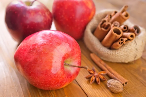 Manzanas con canela — Foto de Stock