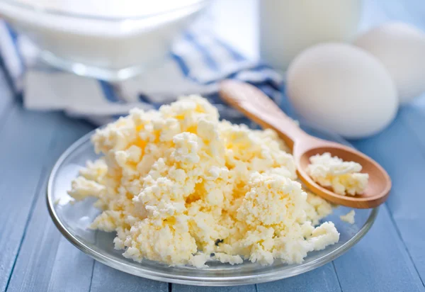 Cottage in a plate — Stock Photo, Image