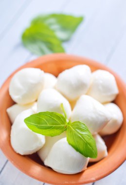 mozzarella egy tál