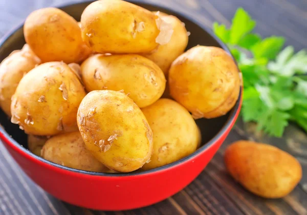 Çiğ patates. — Stok fotoğraf