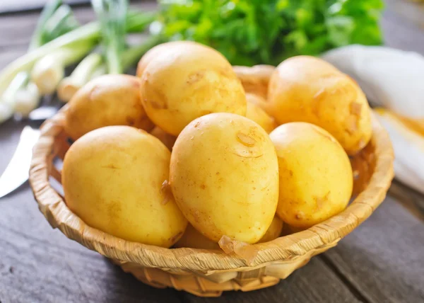 Patata cruda —  Fotos de Stock