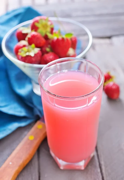 Erdbeersaft — Stockfoto