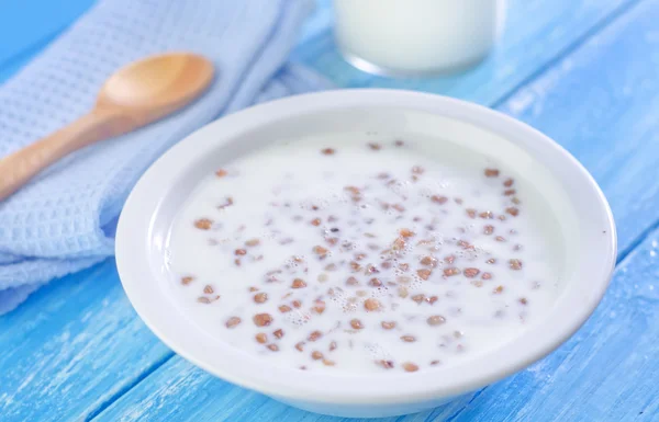Buckwheat with milk — Stock Photo, Image