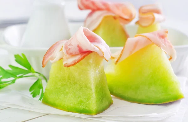 Melon and ham — Stock Photo, Image