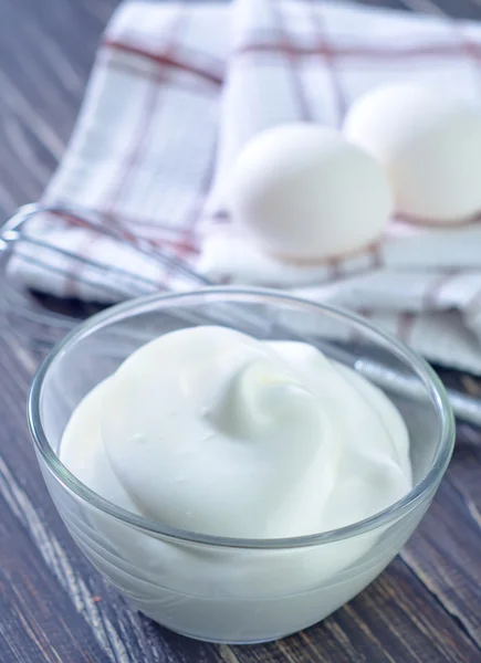 Eggs with cream — Stock Photo, Image