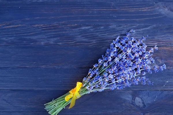 Lavender on wood — Stock Photo, Image