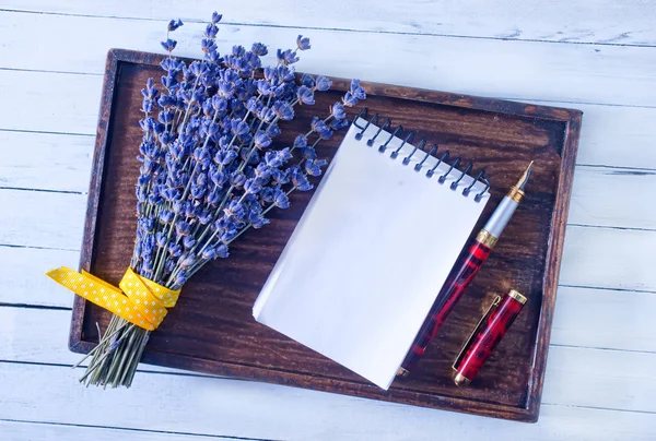 Lavanda y nota — Foto de Stock