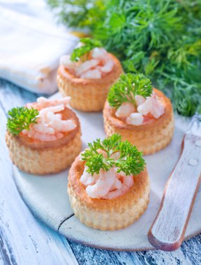 Tartalets with shrimps clipart