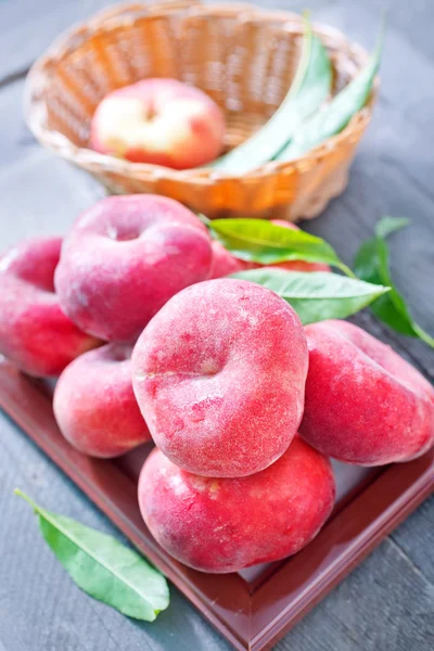 Fresh peaches — Stock Photo, Image