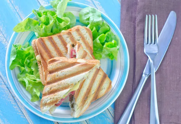 Pane tostato con formaggio — Foto Stock