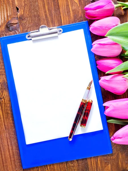 Tulpen en Opmerking — Stockfoto