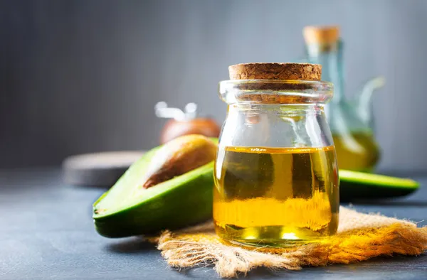 Fresh Avokado Green Avocado Oil Bottle — Stock Photo, Image