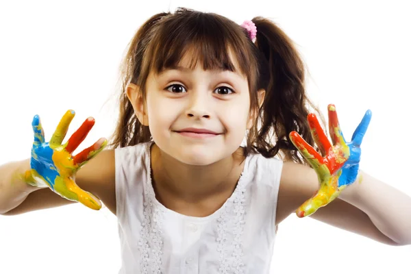 Schönes Mädchen, das mit Farben spielt — Stockfoto